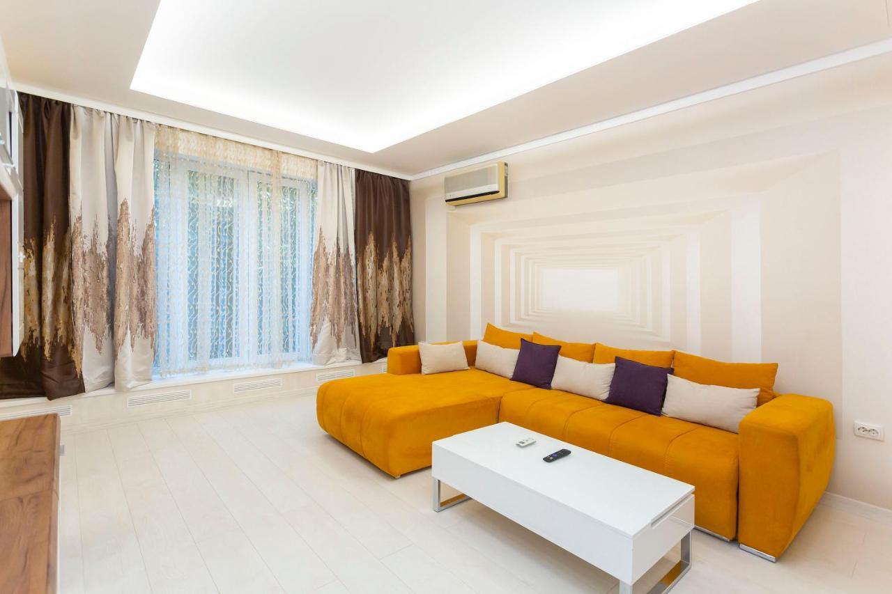 Central Vitosha Apartment Sofia Exteriör bild