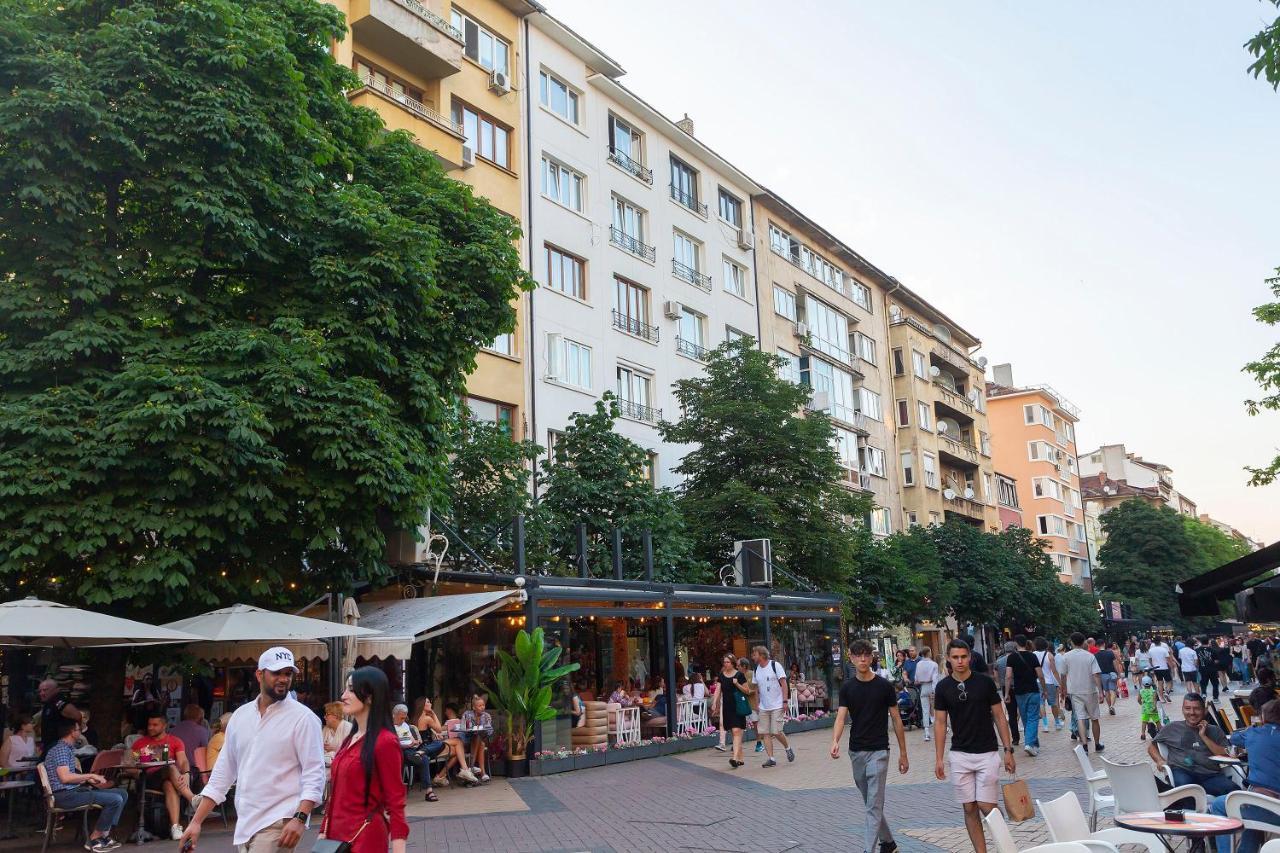Central Vitosha Apartment Sofia Exteriör bild